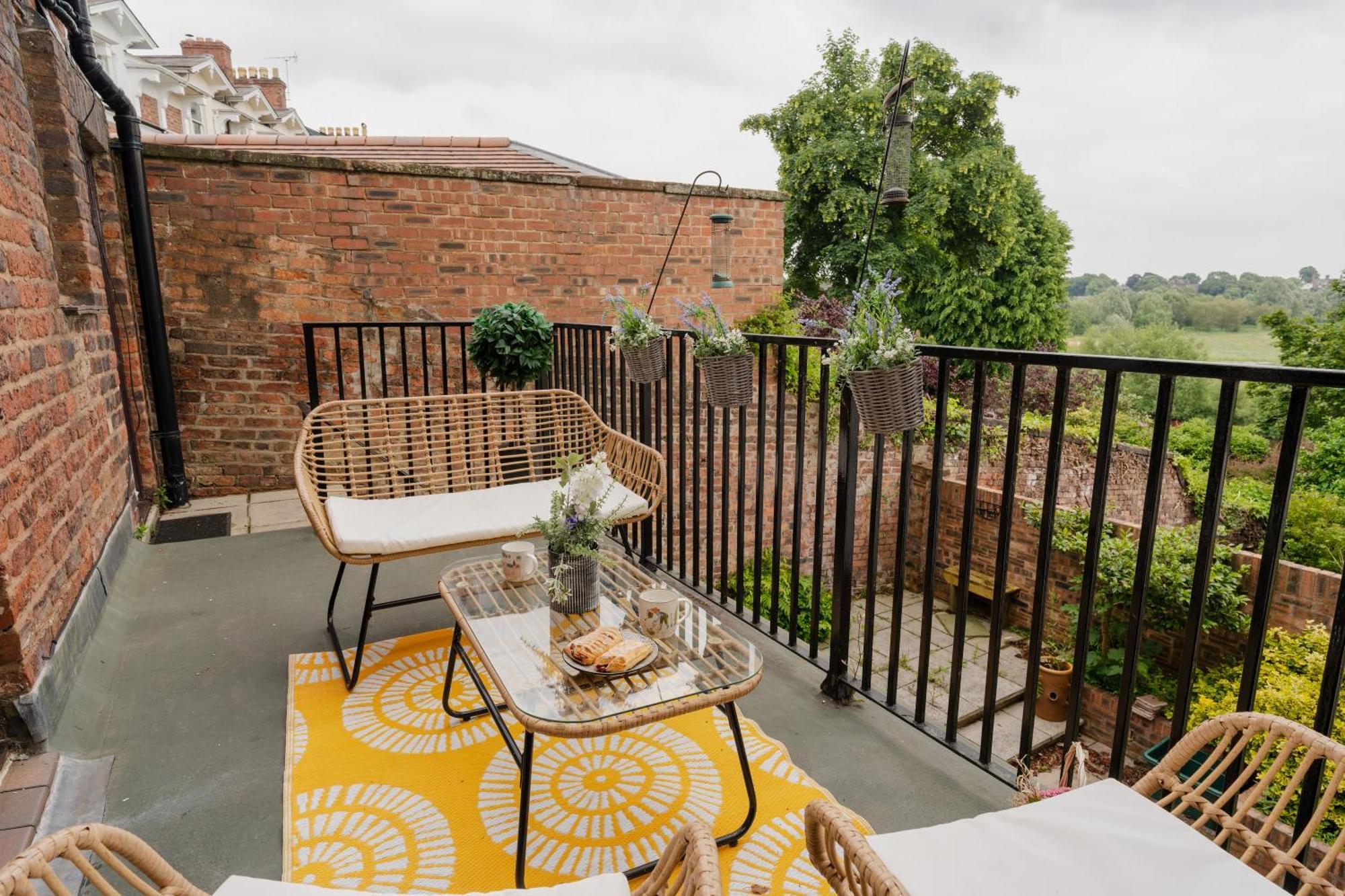 Well Presented 2 Bedroom Chester Cottage With Great River Views Luaran gambar